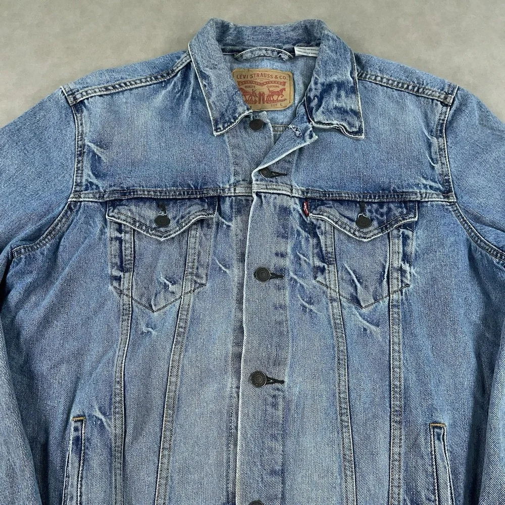 Levi's Jacket Mens Large Blue Trucker Denim Type 3 Distressed Faded Button 72334